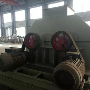 臥式粉碎機完工，準(zhǔn)備發(fā)貨
